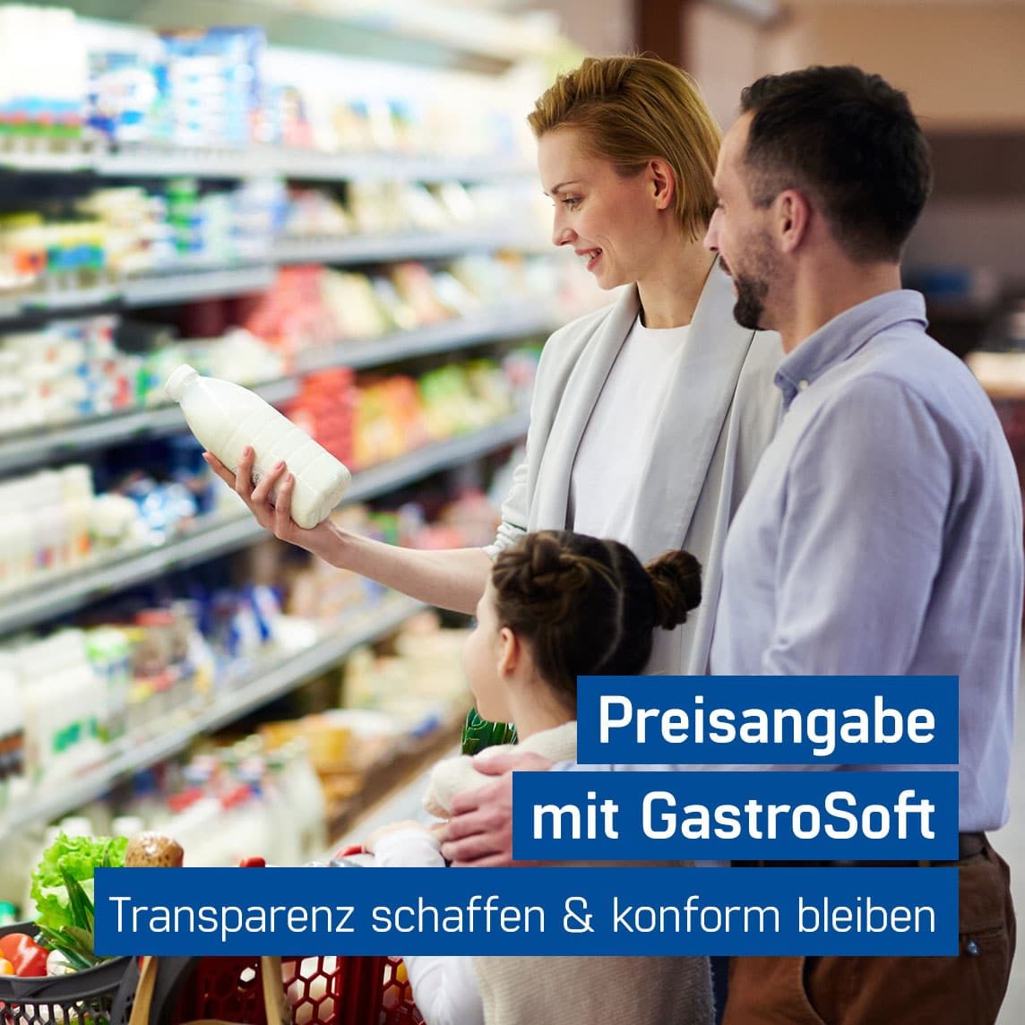 Familie erhält Transparenz im Supermarkt durch Einhaltung der Preisangabenverordnung